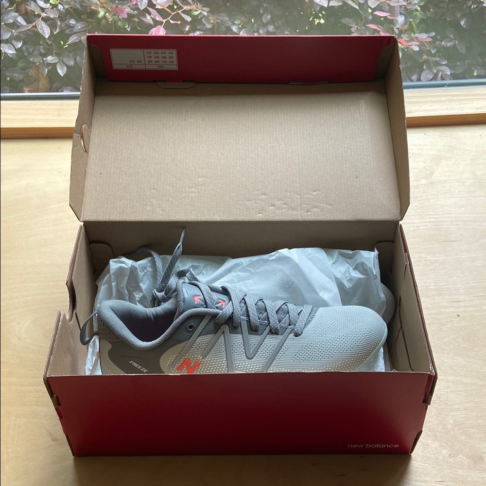 Brand New!Never Worn! New Balance Lacrosse Cleats